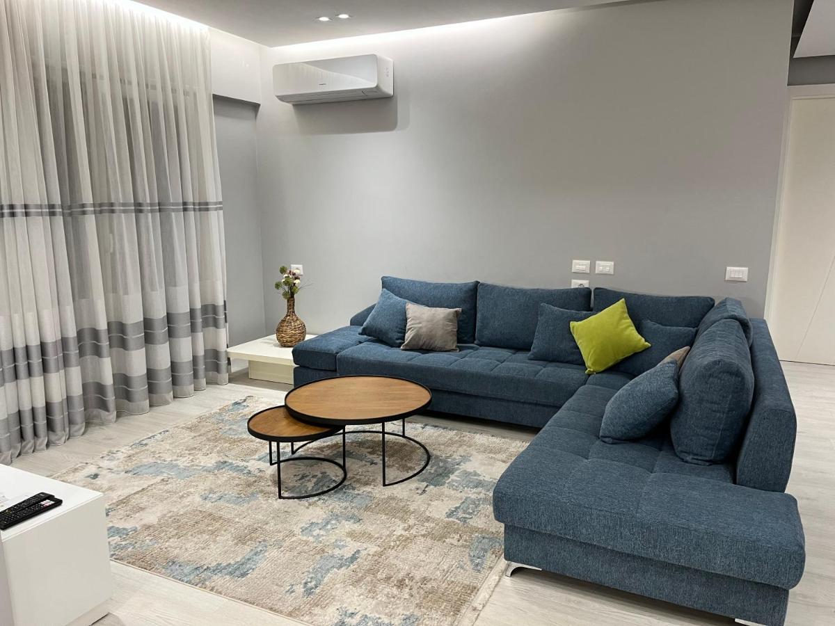 Flat 86 - Explore The Heart Of Tiranë Luaran gambar